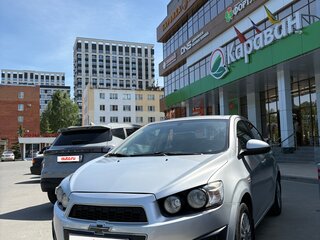 2012 Chevrolet Aveo II, серебристый, 620000 рублей, вид 2