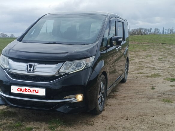 2015 Honda Stepwgn Spada V, чёрный, 1850000 рублей - вид 1