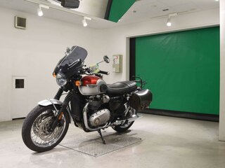 2016 Triumph Bonneville T120, серебристый, 899000 рублей, вид 4