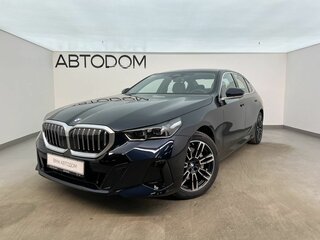 2025 BMW 5 серии Long 530Li xDrive VIII (G60/G61/G68), чёрный, 8190000 рублей, вид 1