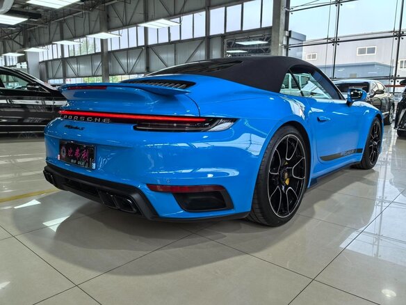 2025 Porsche 911 Turbo S VIII (992) Рестайлинг, голубой, 43333666 рублей - вид 5