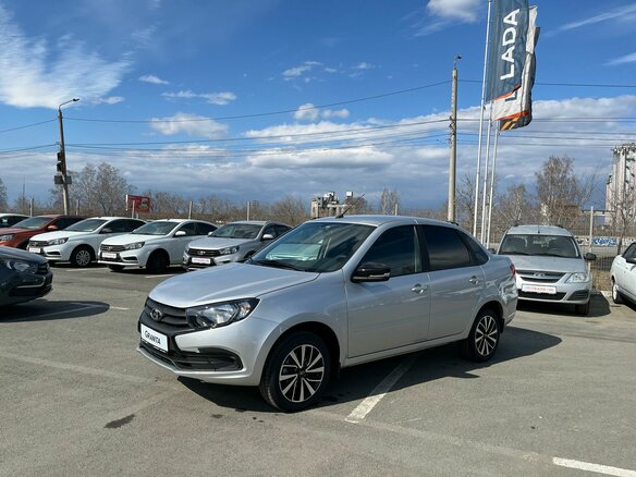 2026 Lada (ВАЗ) Granta I Рестайлинг, серебристый - вид 1