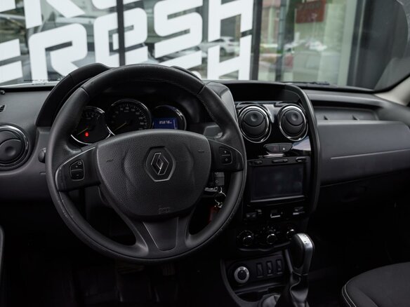 2018 Renault Duster I Рестайлинг, белый, 1468000 рублей - вид 5