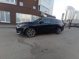 2022 Kia Ceed III Рестайлинг, чёрный, 2445000 рублей, вид 4