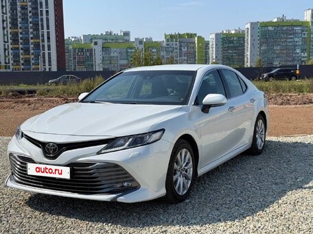 2018 Toyota Camry VIII (XV70), белый, 2500000 рублей, вид 5