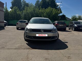 2013 Volkswagen Jetta VI, серебристый, 800000 рублей, вид 1