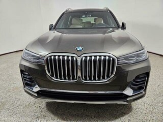 2021 BMW X7 40i I (G07), зелёный, 7200000 рублей, вид 2