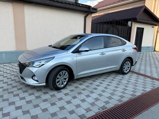 2021 Hyundai Solaris II Рестайлинг, серый, 1550000 рублей, вид 1