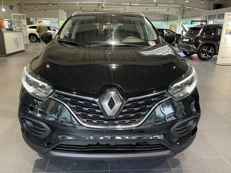 2022 Renault Kadjar I Рестайлинг, чёрный, 2410000 рублей, вид 2