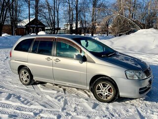 2002 Nissan Liberty, серебристый, 490000 рублей, вид 4
