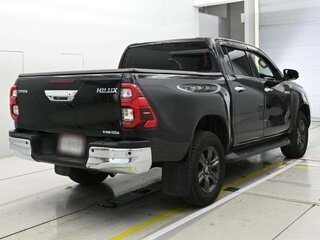 2024 Toyota Hilux VIII Рестайлинг 2, чёрный, 4400000 рублей, вид 2