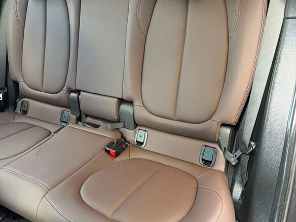 2022 BMW X1 18i sDrive II (F48) Рестайлинг, чёрный, 1750000 рублей - вид 8