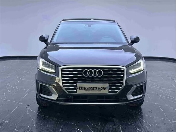 2021 Audi Q2 L I, серый, 1800000 рублей - вид 1