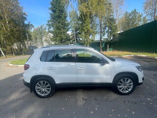 2013 Volkswagen Tiguan I Рестайлинг, белый, 1240000 рублей, вид 2