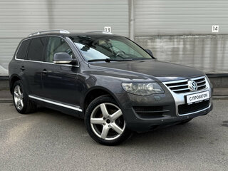2007 Volkswagen Touareg I Рестайлинг, серый, 689000 рублей, вид 3