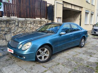 2002 Mercedes-Benz E-Класс 220 III (W211, S211), зелёный, 750000 рублей, вид 1