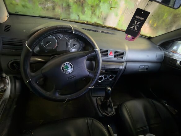 2002 Skoda Octavia I (A4) Рестайлинг, серебристый, 280000 рублей - вид 1