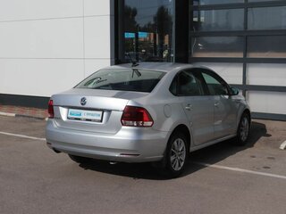 2017 Volkswagen Polo V Рестайлинг, серебристый, 949000 рублей, вид 5