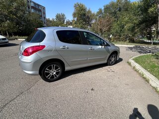 2010 Peugeot 308 I, серебристый, 500000 рублей, вид 2