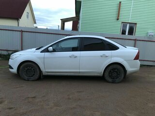 2011 Ford Focus II Рестайлинг, белый, 350000 рублей, вид 3
