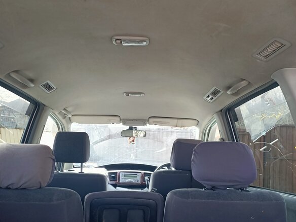 2007 Toyota Noah I (R60), серый, 980000 рублей - вид 12