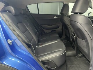 2020 Kia Sportage IV Рестайлинг, синий, 2184000 рублей, вид 4
