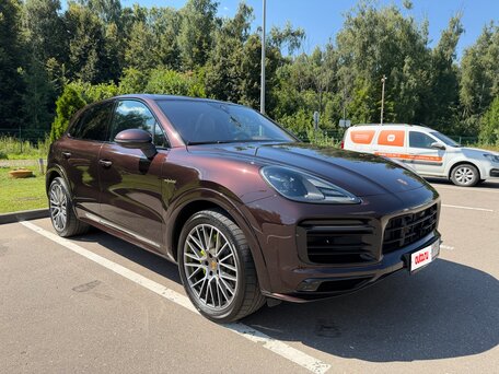 2023 Porsche Cayenne E-Hybrid III, коричневый, 11000000 рублей, вид 1