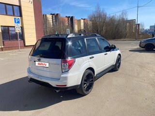 2011 Subaru Forester III Рестайлинг, белый, 900000 рублей, вид 5
