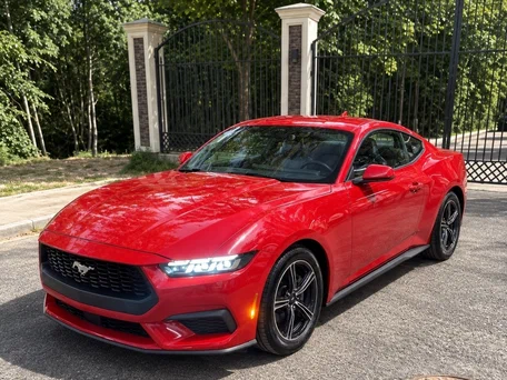 2023 Ford Mustang VII, красный, 6555000 рублей, вид 1