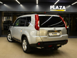 2011 Nissan X-Trail II Рестайлинг, серебристый, 1350000 рублей, вид 3