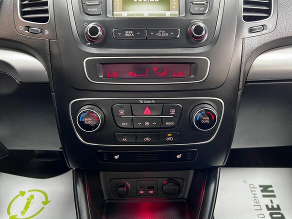 2012 Kia Sorento II Рестайлинг, чёрный, 1745000 рублей - вид 17