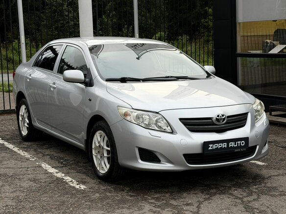 2008 Toyota Corolla X (E140, E150), серебристый
