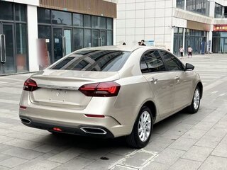 2021 Geely Emgrand II, бежевый, 1100000 рублей, вид 4