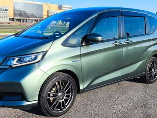 2019 Honda Freed+ II Рестайлинг, зелёный, 1530000 рублей, вид 1