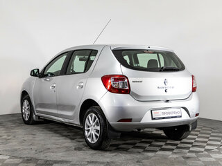 2014 Renault Sandero II, серебристый, 799000 рублей, вид 3