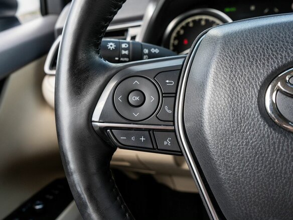 2021 Toyota Camry VIII (XV70) Рестайлинг, белый - вид 23