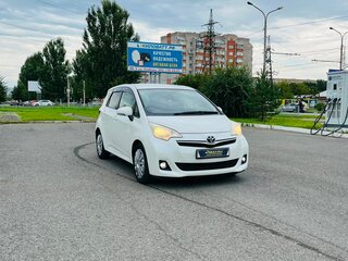 2012 Toyota Ractis II, белый, 1139000 рублей, вид 4