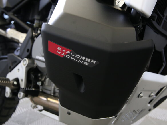2026 CFMoto 800MT-X, чёрный - вид 10