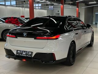 2023 BMW 7 серии 740d xDrive VII (G70), белый, 10290000 рублей, вид 5