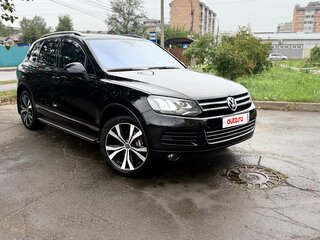 2010 Volkswagen Touareg II, чёрный, 1950000 рублей, вид 1