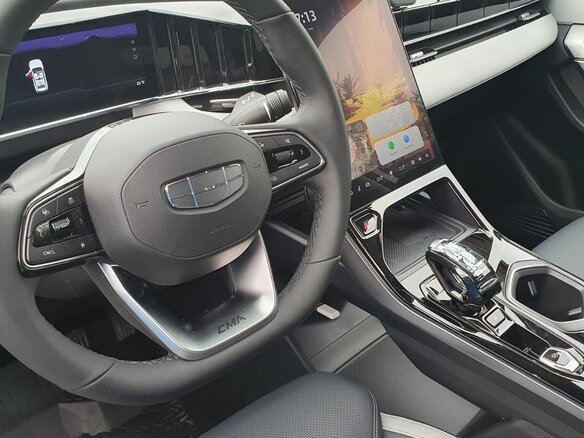 2023 Geely Atlas II, белый, 4100000 рублей - вид 9