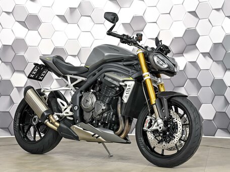 2021 Triumph Speed Triple, серый, 1199000 рублей, вид 1
