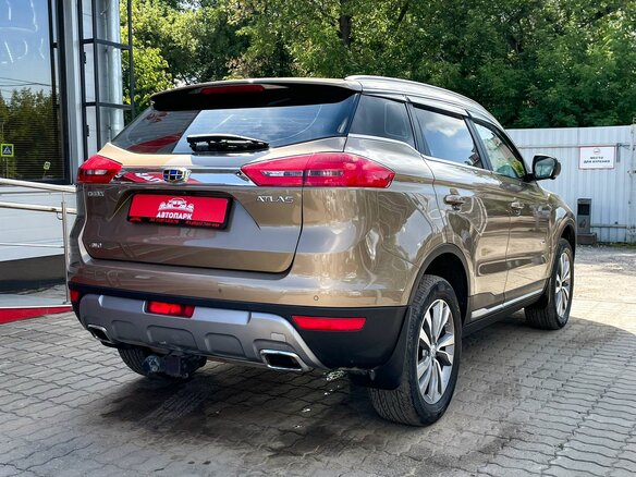 2020 Geely Atlas I, бежевый, 1699000 рублей - вид 2