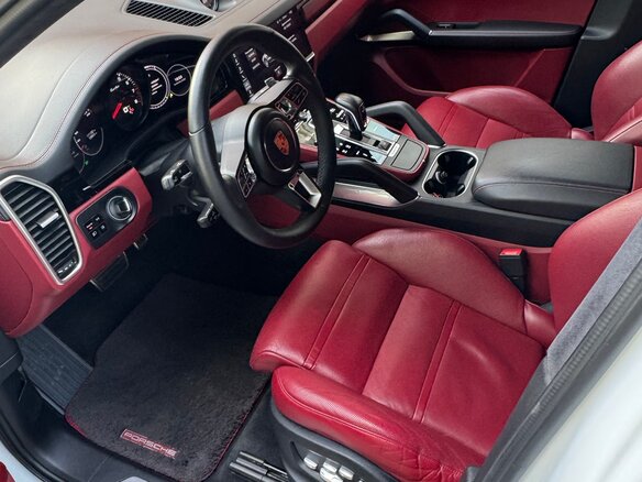 2018 Porsche Cayenne Turbo III, белый, 7990000 рублей - вид 5