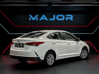2022 Hyundai Solaris II Рестайлинг, белый, 1590000 рублей, вид 5