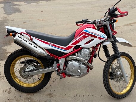 2020 Yamaha XT250 Serow, красный, 589000 рублей, вид 3