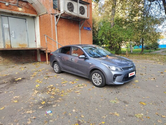 2017 Kia Rio IV, серый, 1125000 рублей - вид 3