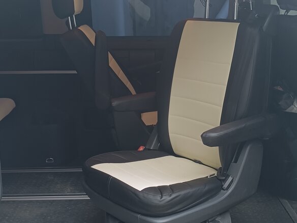 2014 Volkswagen Multivan T5 Рестайлинг, белый, 2900000 рублей - вид 12