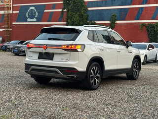 2023 Volkswagen Tayron I Рестайлинг, белый, 2300690 рублей, вид 4