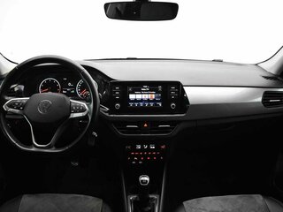 2021 Volkswagen Polo VI, чёрный, 1500000 рублей, вид 5
